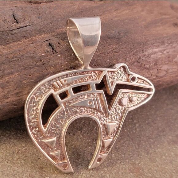 Ray Tracey Navajo Sterling Knifewing Segura Bear Pendant - Picture 3 of 6